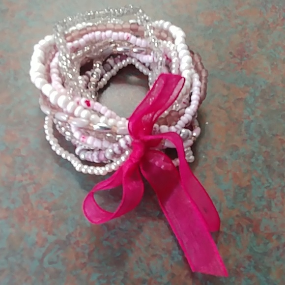 H&M Jewelry - A Slightly Used Bracelet From H&M H&M Jewelry - A Slightly Used Bracelet From H&M